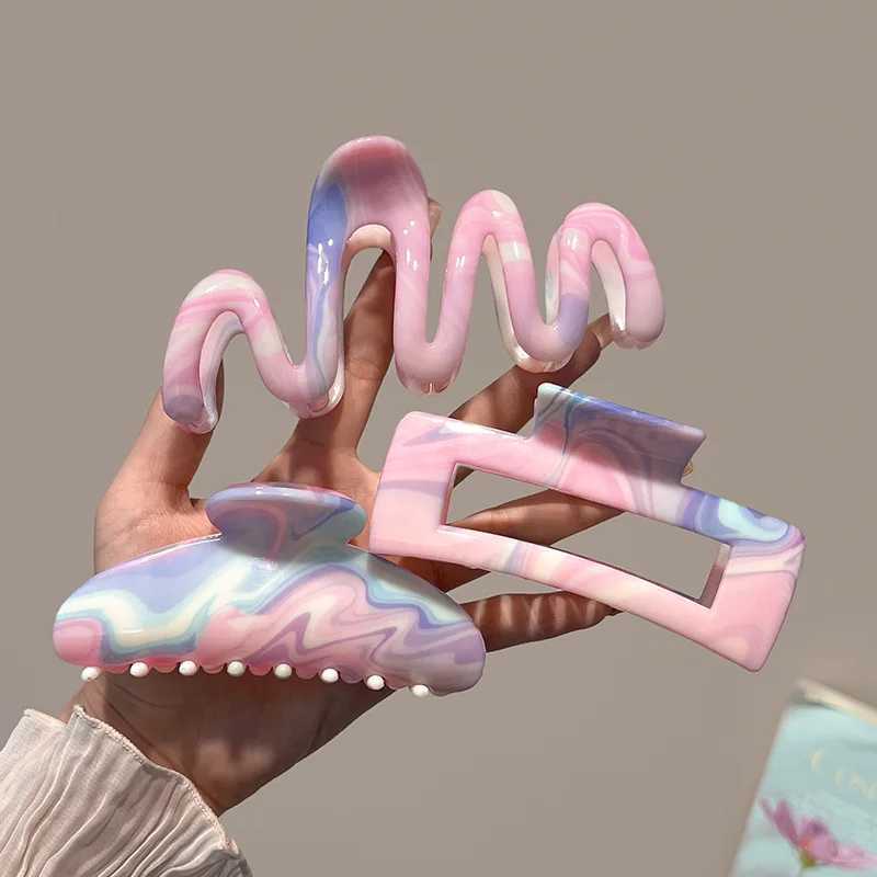 AISHG Korean Gradient Hair Claw Clip for Women Large Thick Hair Shark Clip Hairpin Barrettes Fashion Girl Hair Accessories Y250707