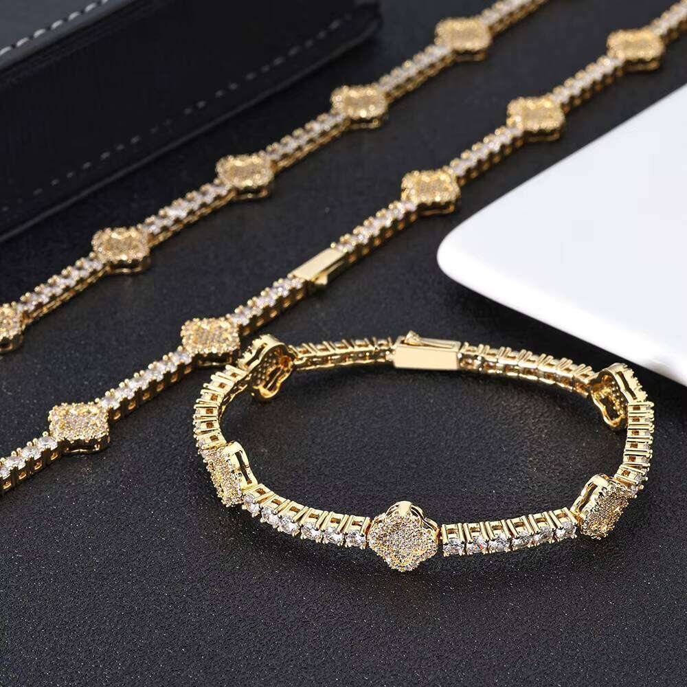 NUOYA Fashion Jewelry Small Four Leaf Clover Tennis Bracelet Gold Plated Brass Cubic Zirconia Chain & Link Bracelets for Women