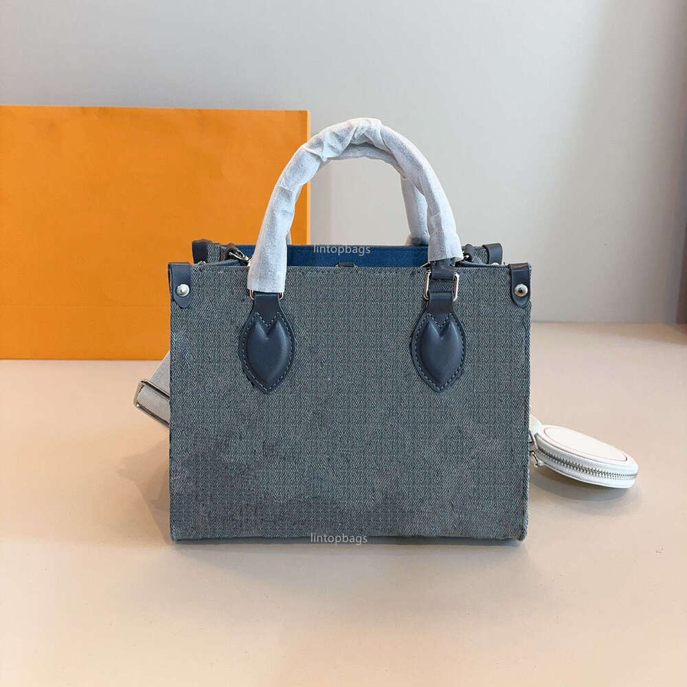 Luxury designer canvas denim tote bag fashion handbag messenger bag shoulder bag crossbody bag travel bag shopping bag phone bag wallet sling bag Commuter Bag