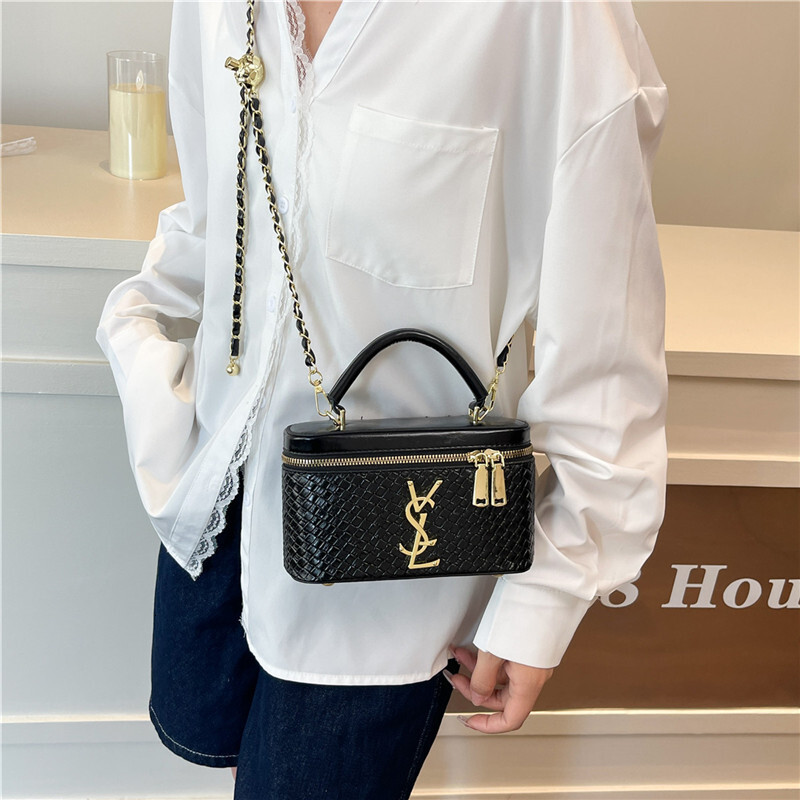 Designer High-End Feel for Women 2025 New Korean Style Elegant Versatile Box Niche Shoulder Crossbody Light Luxury Women's Bag