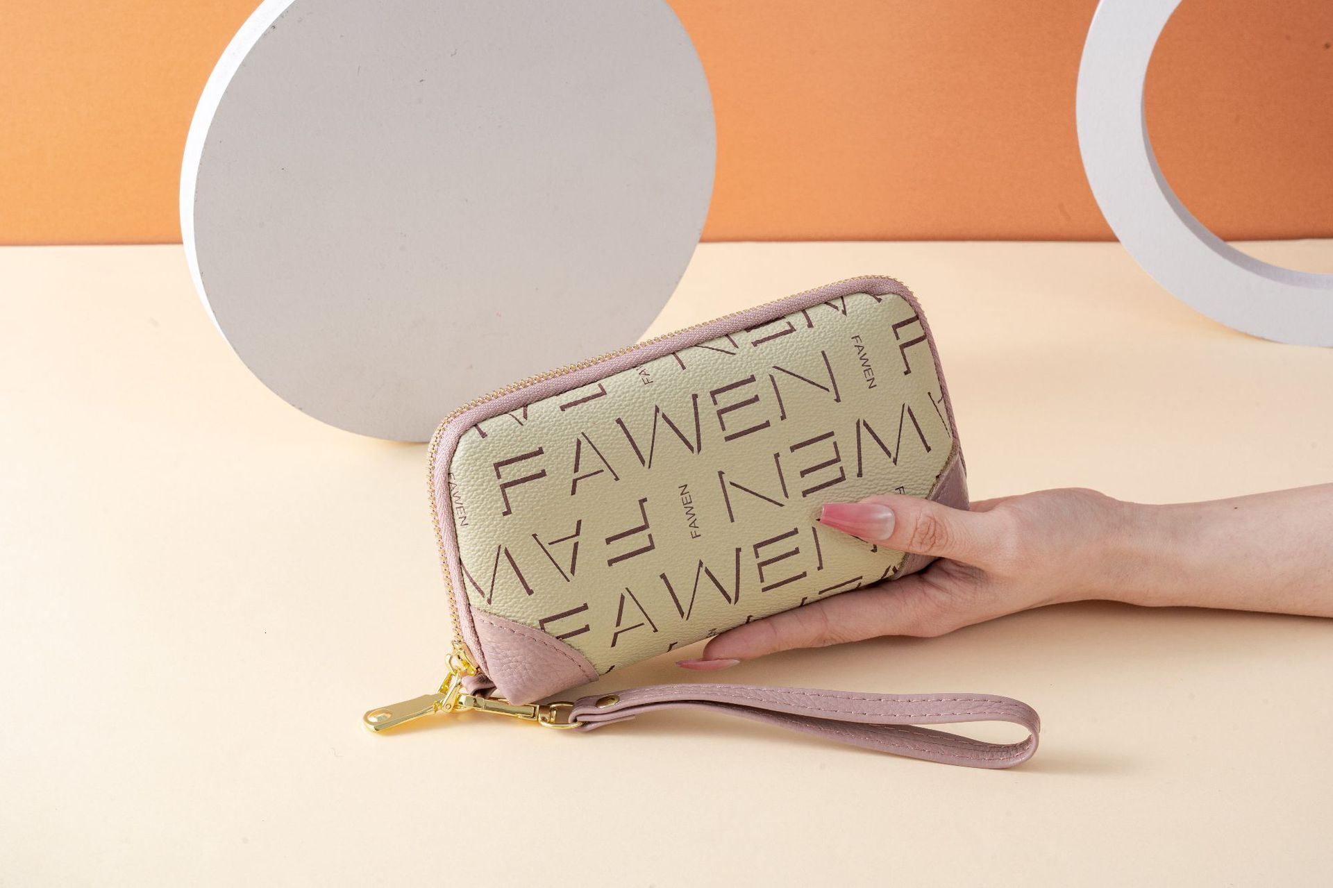 Designer 2025 New Long Wallet for Women High-end Elegant Fashion Clutch Large Capacity Coin Purse Phone Light Luxury Women's Bag