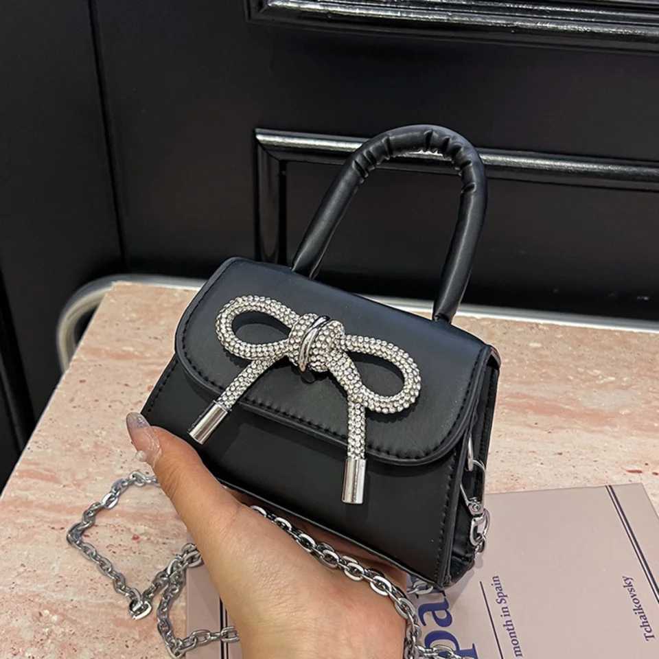 Stylish PU Womens Handbag with Chic Bowknot Design - Mini Square Bag with Chain Handle
