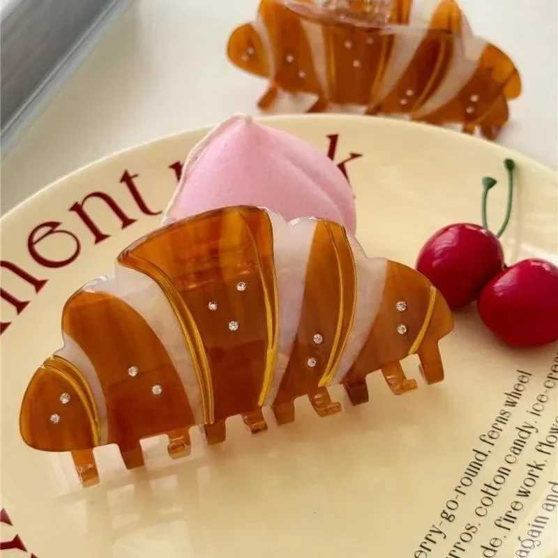 Muweordy New French Croissant Series Hair Claw Funny Rhinestones Bread Kawaii Crab Hair Clips Hair Accessories for Woman Girls Z250707