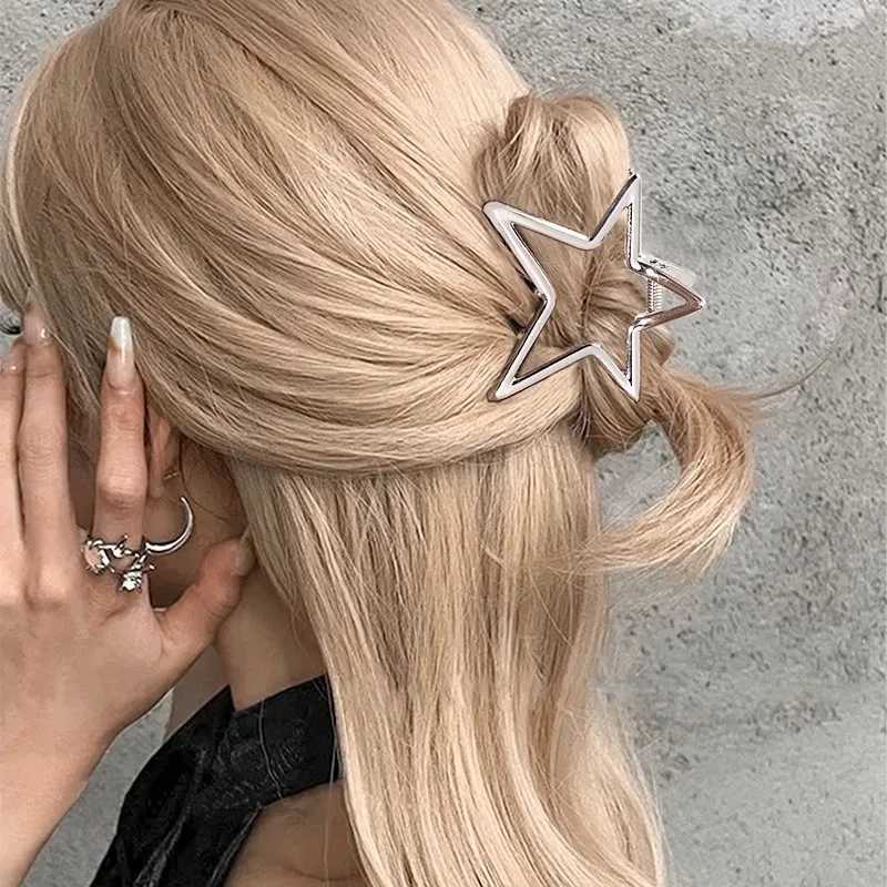 Hollow Star Hair Claws Sweet Cool Charm Trend Hair Clips for Women Girls Y2k Hair Accessories Stylish Hairpins for Gifts Y250707