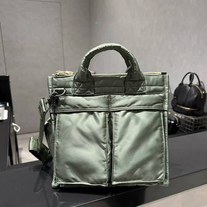 Men's Large Capaci Nylon Crossbody Casual Commuter Tote Single oulder Bag Lightweight Vertical Square ape Bapa high-quality