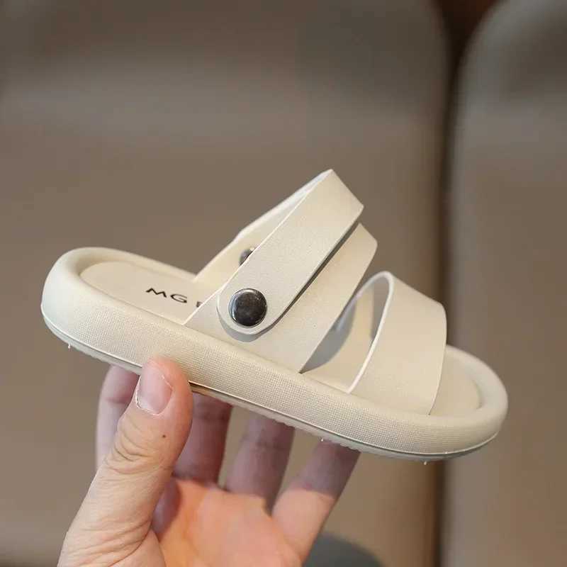 2025 Summer New Style Childrens Sandals Beach Shoes Soft Bottom Boys Shoes Trendy Casual Wear Ideal for Outdoor Activities R250707