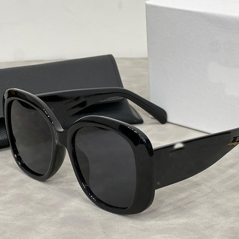 Designer Luxury Sunglasses Women Classic Cat Eye Popular Small Frame Fine Flat Lens Beach Sun Glass Retro Frame Adumbral UV400