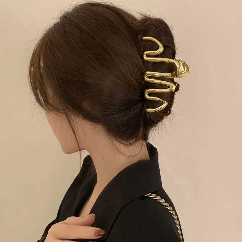 Fashion Metal Star Hair Claw Clips for Women Girls Clamps Korea Geometric Hair Crab Hairpins Hairgrips Hair Accessories Y250707