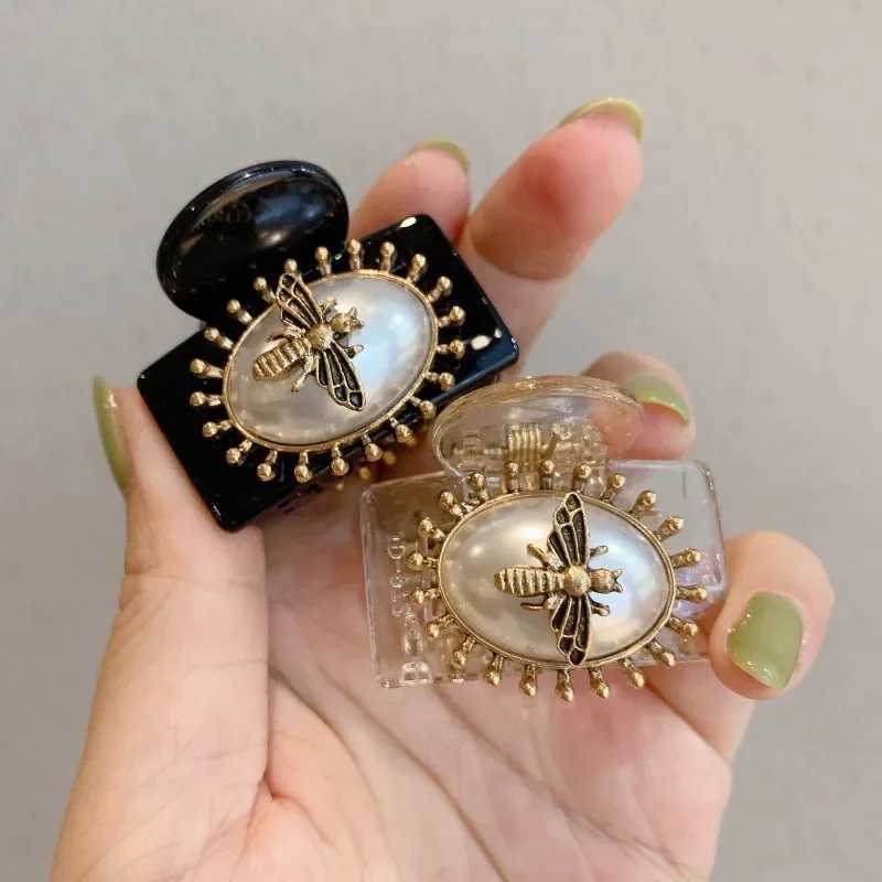 Retro Hairpins Antique Bronze Color Bee Charms Hair Claw Clips Bang Hair Clips Luxury Pearl Hairgrips Headwear Accessories Gifts Z250707