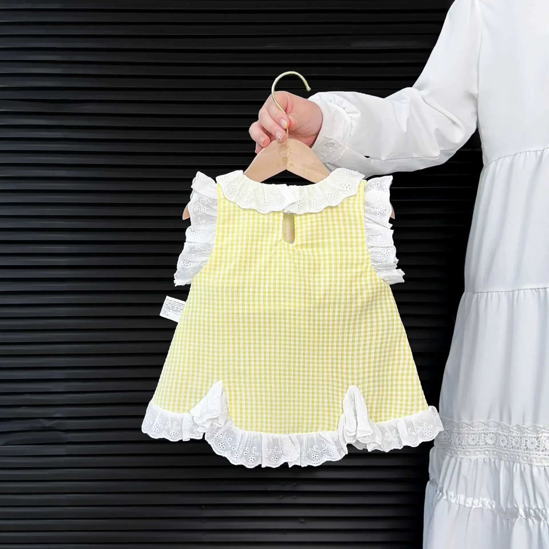 0-24M Baby Girl Summer Romper Dress Cotton Cartoon Duck Embroidery Lace Gingham Princess Sleeveless Sweet Baby Clothing R250707