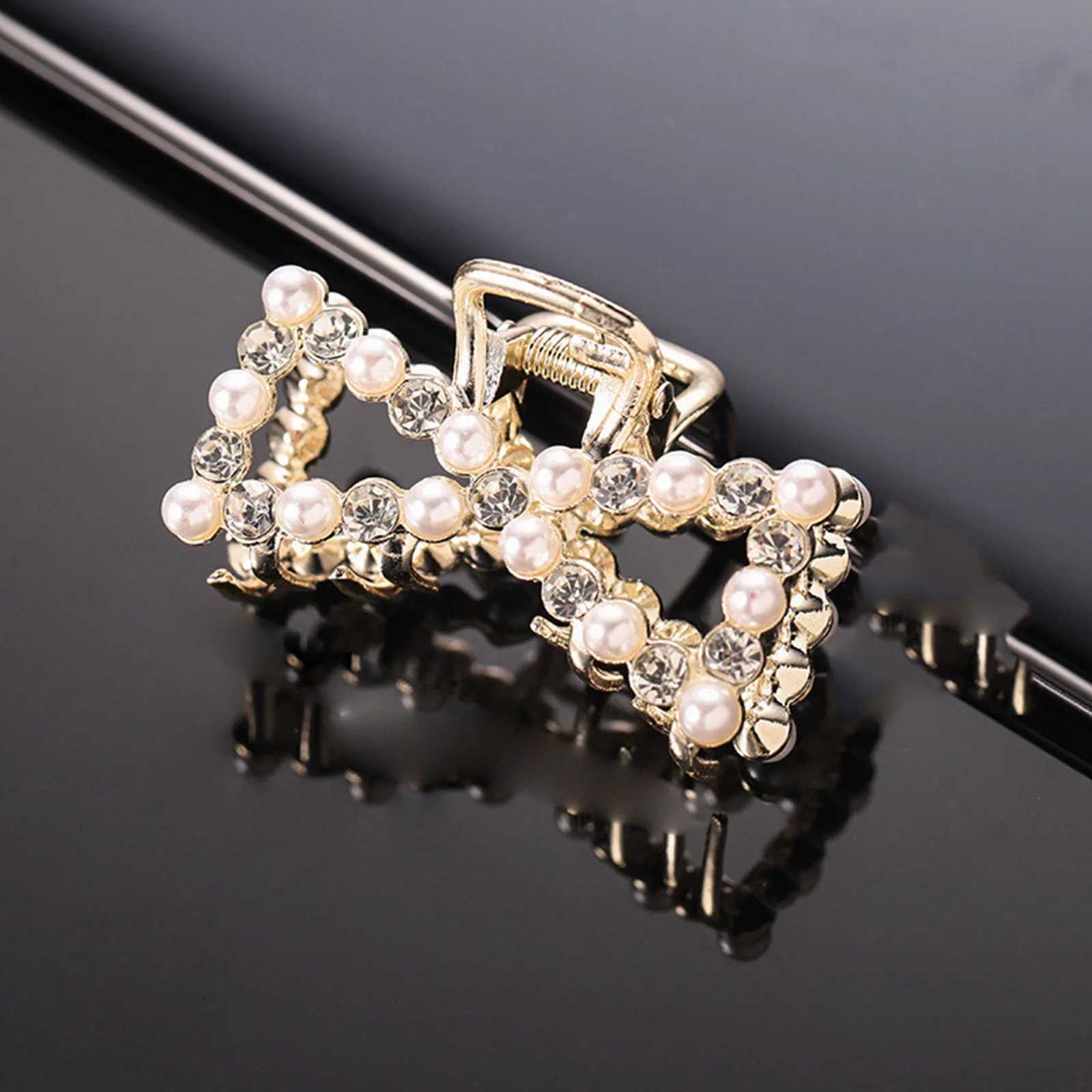 Women Girls Pearls Solid Beads Hair Claws Elegant Metal Barrettes Headwear Hairpins Horsetail Hair Clips Hair Crab Accessories Y250707