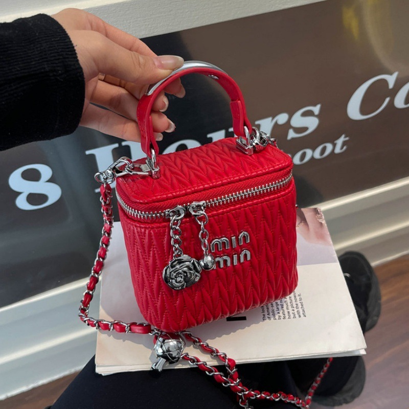 Designer High-End Feel Handheld Pleated Box for Women New Korean Version Niche Fashion Chain Shoulder Crossbody Small Square Light Luxury Women's