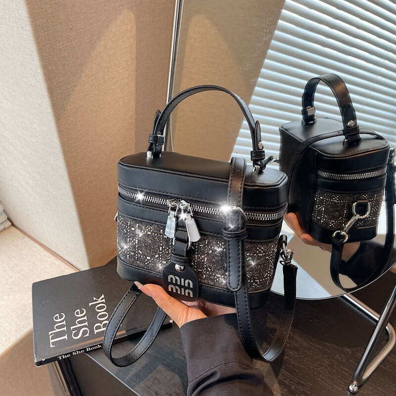 Free shipping Light Luxury Small Square with Exquisite Design, Rhinestone Handbag, Fashionable Crossbody Women's Bag, Single Shoulder Box Bag