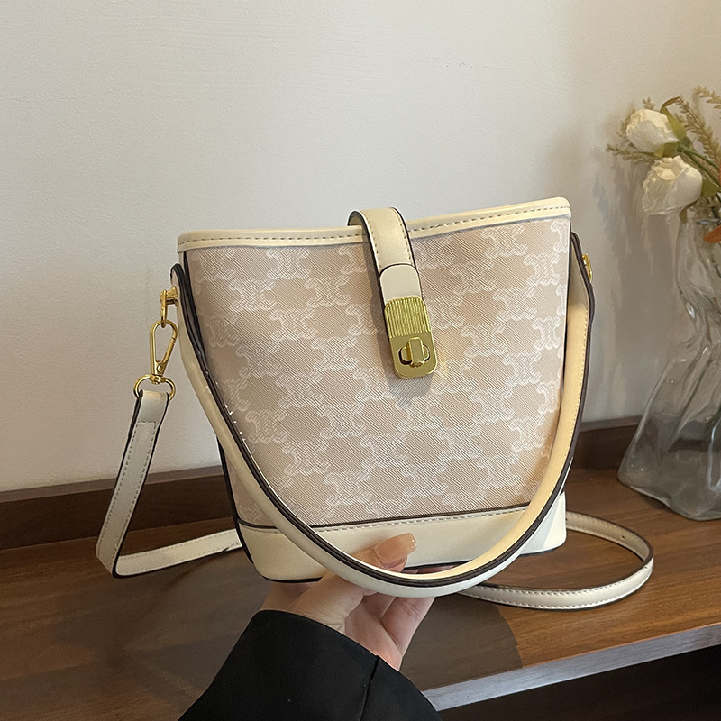Designer High-End Feel for Women 2025 New Style Elegant Printed Handbag Bucket Fashionable Versatile Commuter Crossbody Light Luxury Women's Bag