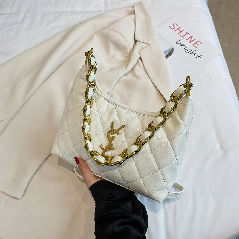 Designer 2025 New Small Chanel Style Diamond Chain Underarm for Women Korean Fashion Versatile Large Shoulder Crossbody Luxury Women's Bag