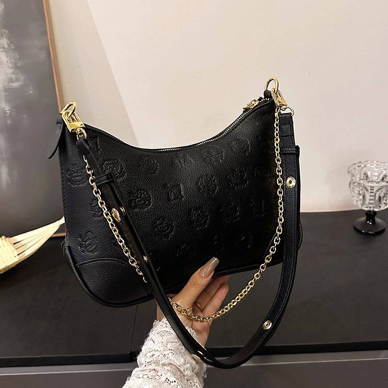Designer High-End Feel for Women 2025 New Korean Style Horn Vintage Underarm Versatile Fashion Elegant Shoulder Crossbody Light Luxury Women's Ba