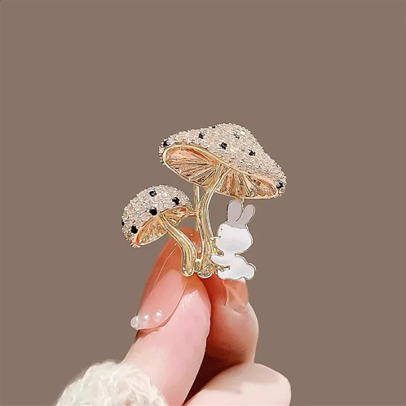 Lovely Mushroom Rabbit Brooch for Men Women Fashion Brooches Pins Jewelry Accessories Party Gifts 2025 250625