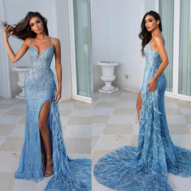 Luxurious Women Evening Dresses Sweetheart Neck Spaghetti Straps Sleeveless Gown Feather Rhinestone Split Side Sweep Train Dress For Party Custom Made