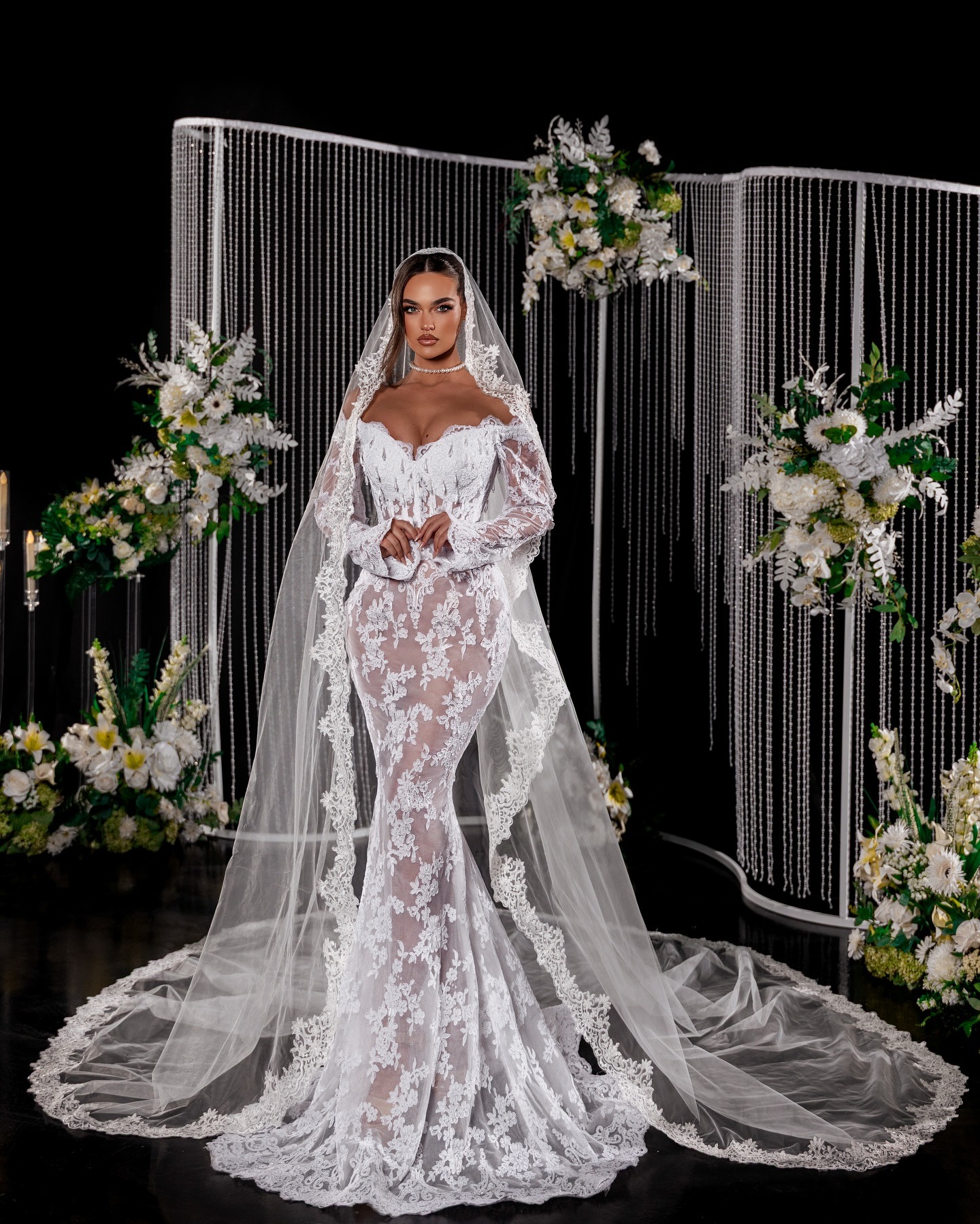 Sequined Lace Wedding Veil Cathedral White Ivory Long Voile Mariage Floral Applique Bridal Veils Tulle 1 Layer With Comb Bride Accessories
