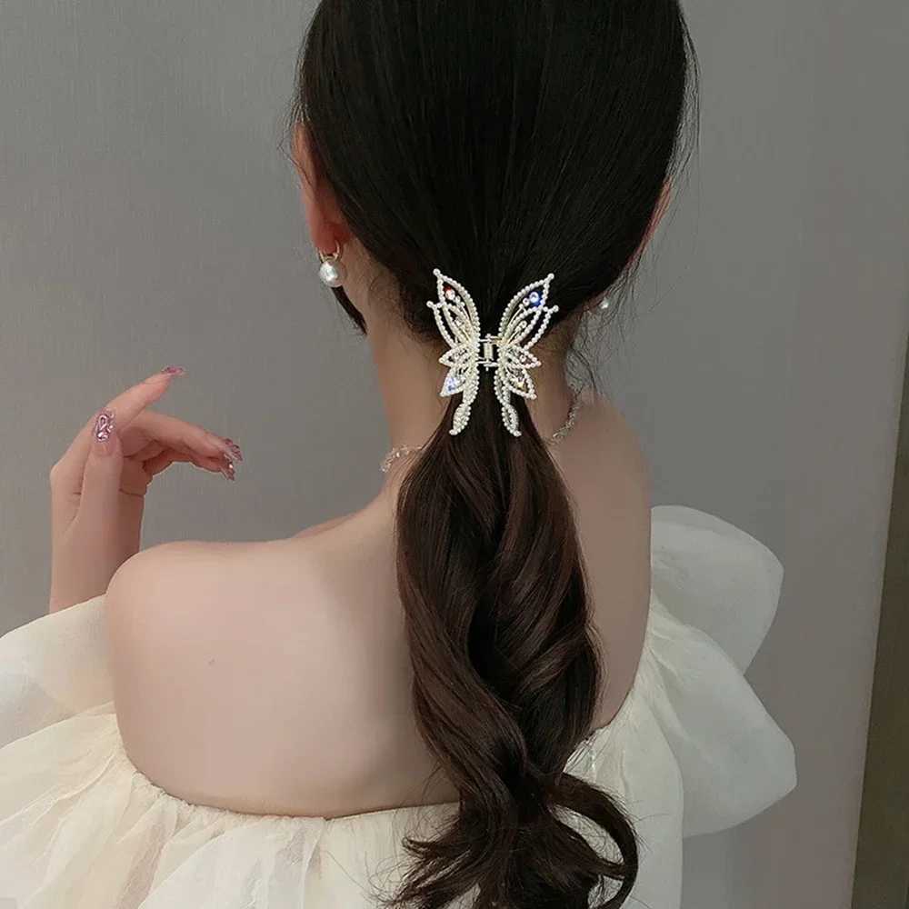 Fashion Metal Openwork Hair Claw Butterfly Clips for Women Girls Elegant Ponytail Clip Vintage Pin Accessories Y250707