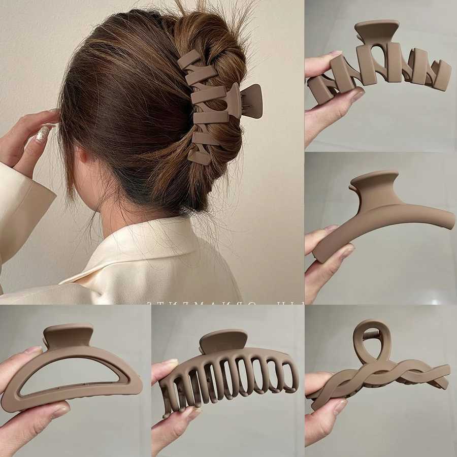 Women Hair Claw Clips Korea Coffee Beige Acrylic Large Hair Claw Hairpin Geometric Barrettes Crab Girl Hair Accessories Y250707