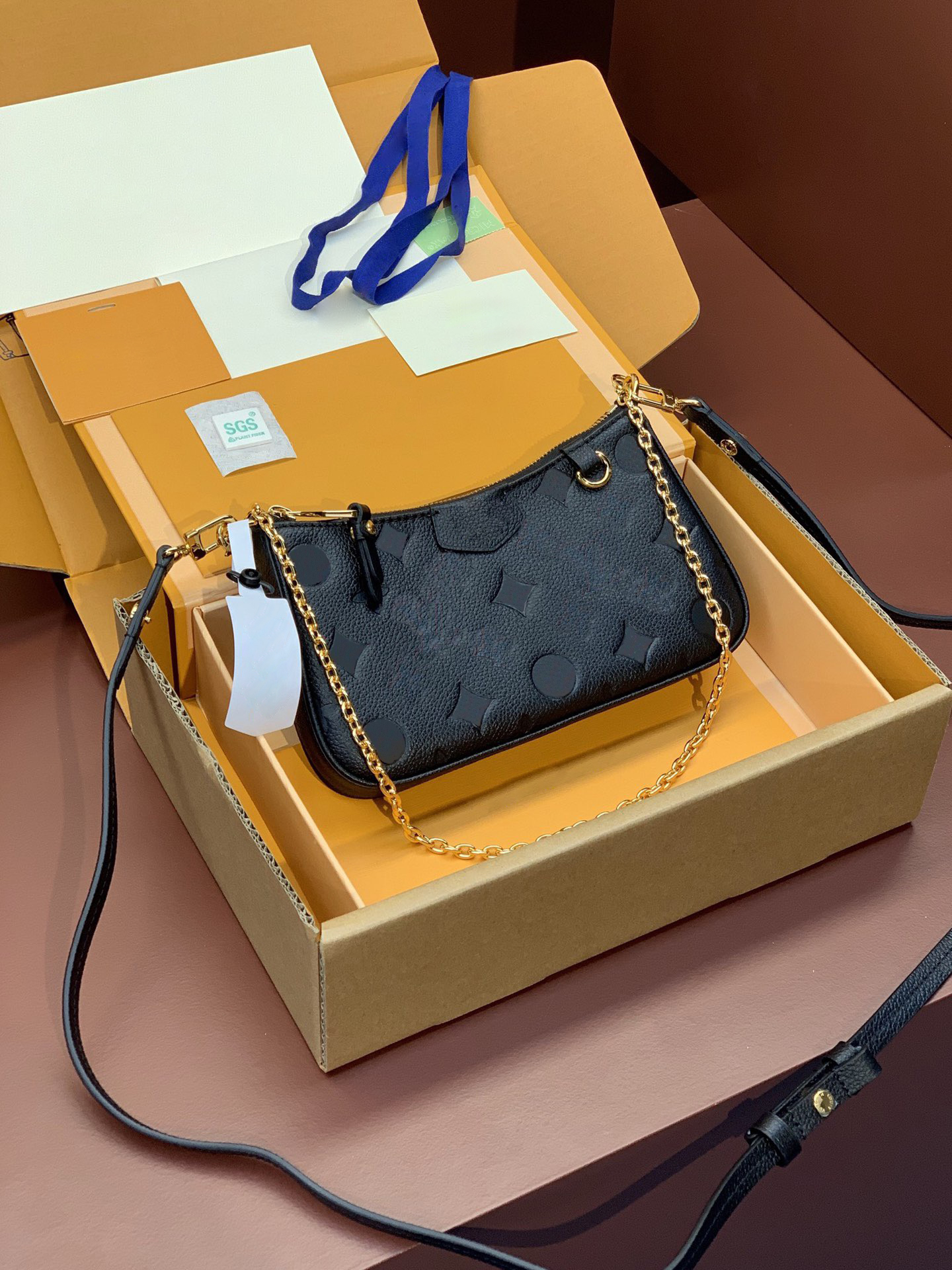 2025 5A Tote bag Women bag designer bag Crossbody gradient Shoulder wallet on chain bag Lady New Luxury On Strap Purse Letters Embossed Luxury Handbag Handbag