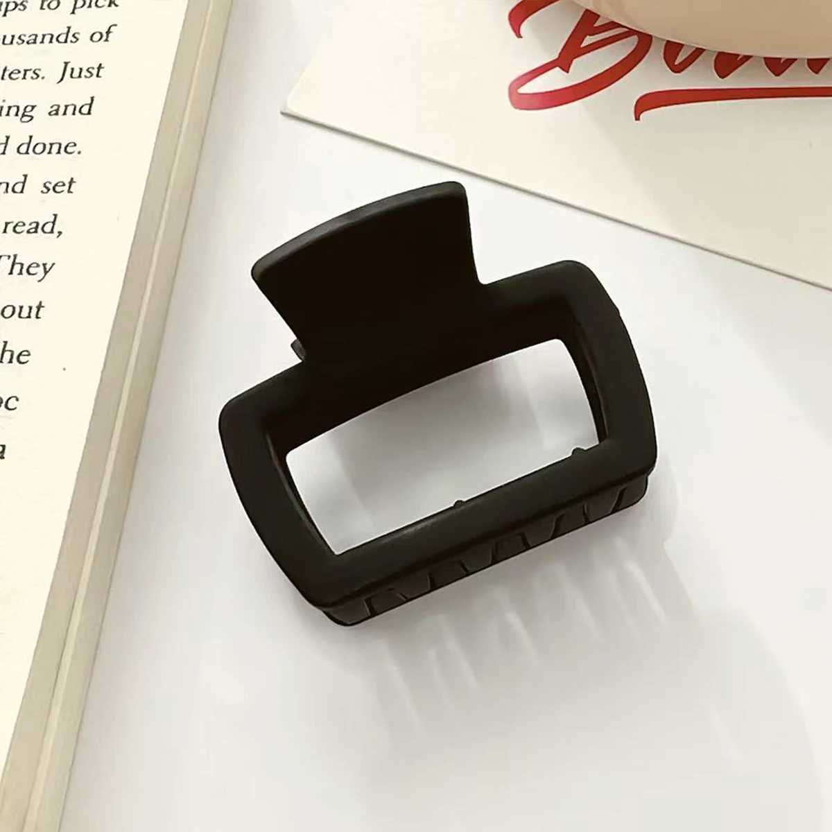 4pcs Womens Square Lightweight Hair Claw Clip Fashionable Elegant Hair Accessory Clip Suitable Hair Styling Makeup Z250707