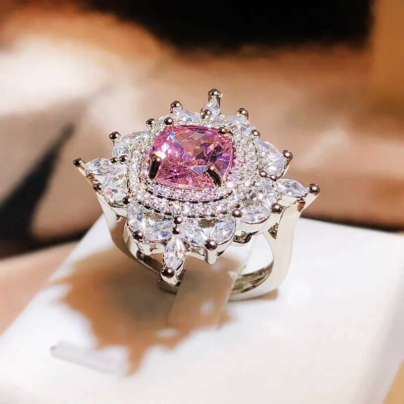 Beautiful 925 Silver Ring for Women Fashion Pink Shiny Zircon Ring Fashion Adjustable Opening Party Jewelry Wedding Ring XJ250707