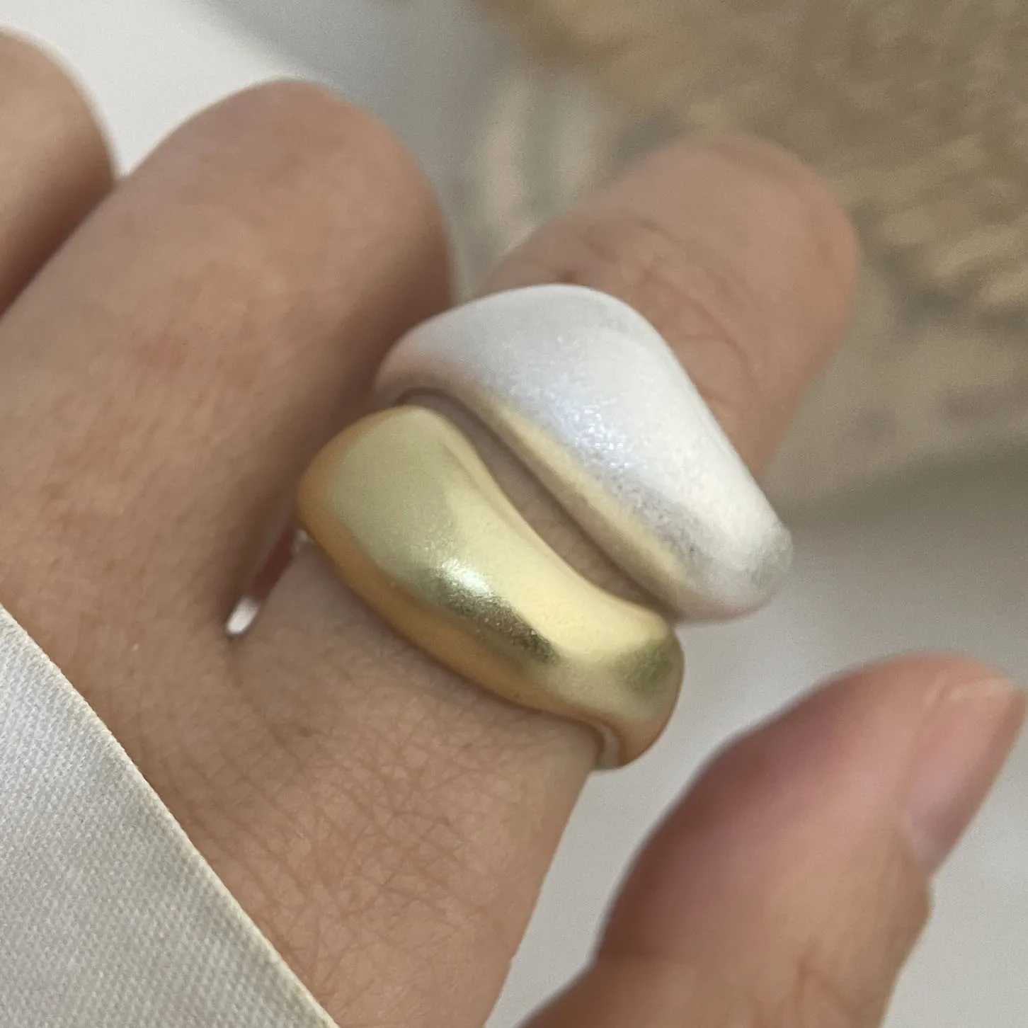 925 Sterling Silver Rings for Women Couple Minimalist Handmade Simple Gold Shinning Ring Party Jewelry Gift Prevent Allergy XJ250707