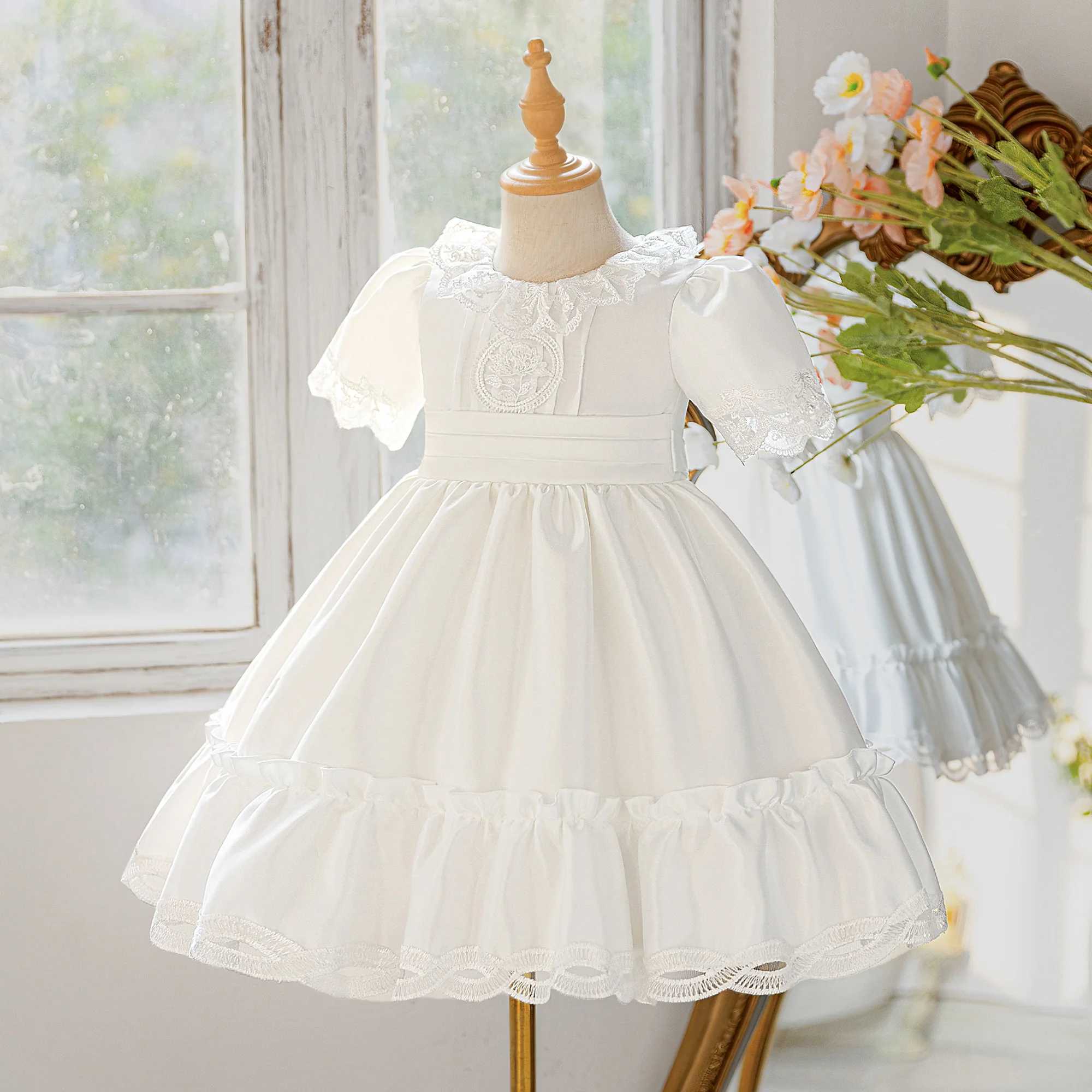 Girls White Lace Design Dress Elegant Dress Suitable for Birthday Photography Seaside Travel Photography R250707