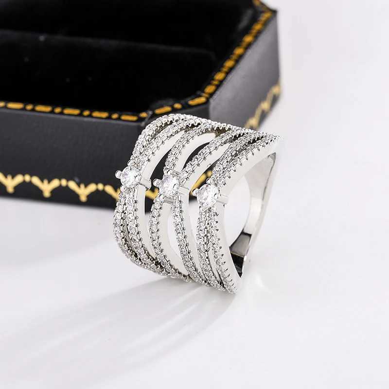 Exaggerated Geometry AAAA Zircon Jewelry High Quality Full Diamond Womens Ring Fashion Wedding Jewelry Silver Rings XJ250707