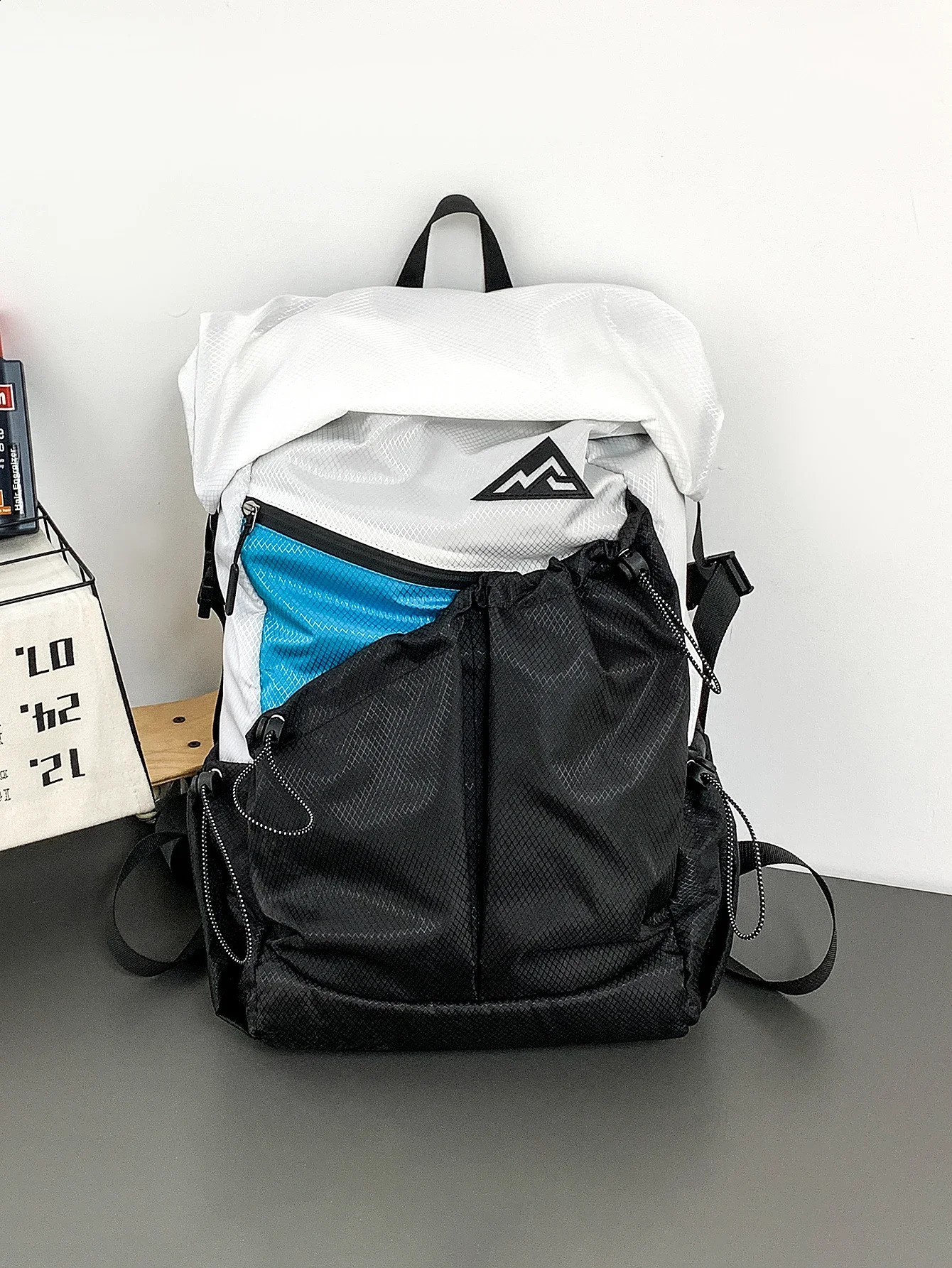 Fashionable n Color Contrasting Mens Backpack Trendy Lightweight Nylon Student School Scalable Travel Bag 250628