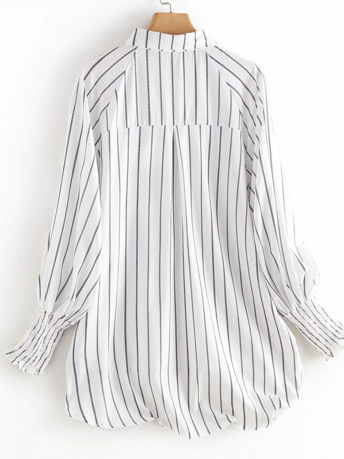 Womens Plus Size Shirt White Striped Lightweight Breathable Top for Spring and Summer Travel Wear Comfortable Casual Clothes 250703