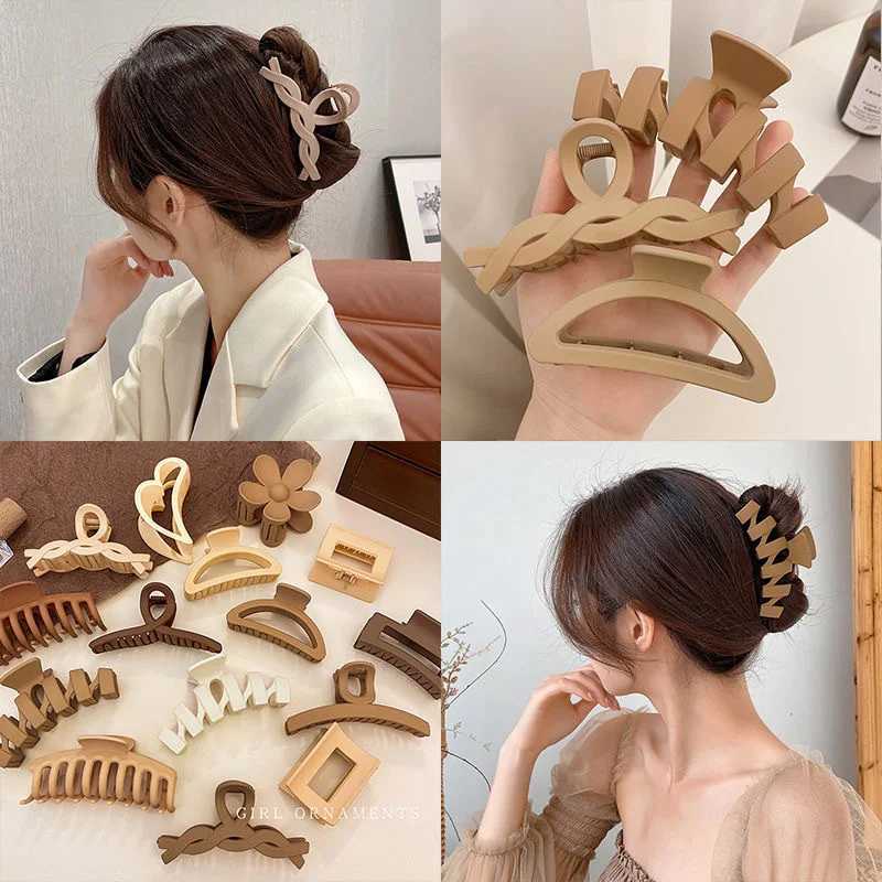 Women Hair Claw Clips Korea Coffee Beige Acrylic Large Hair Claw Hairpin Geometric Barrettes Crab Girl Headwear Hair Accessories Z250707