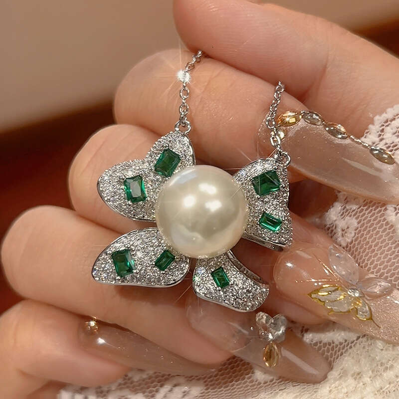 Set Emerald Bowknot Pearl Necklace Earrings Inlaid Jewelry For Women Fashion High-End Light Style C3e