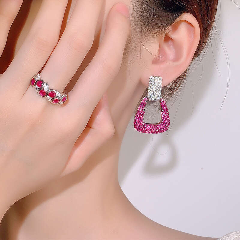 Huayoumei Jewelry Trapezoidal Ring Red Corundum Earrings Sier Needle Ins Fashion High-End Set 688