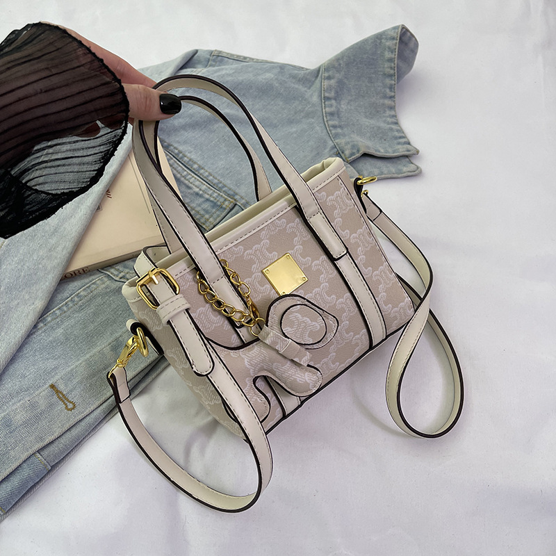 Designer High-End Feel for Women 2025 New Trendy Bucket Versatile Elegant Fashionable Shoulder Crossbody Light Luxury Women's Bag