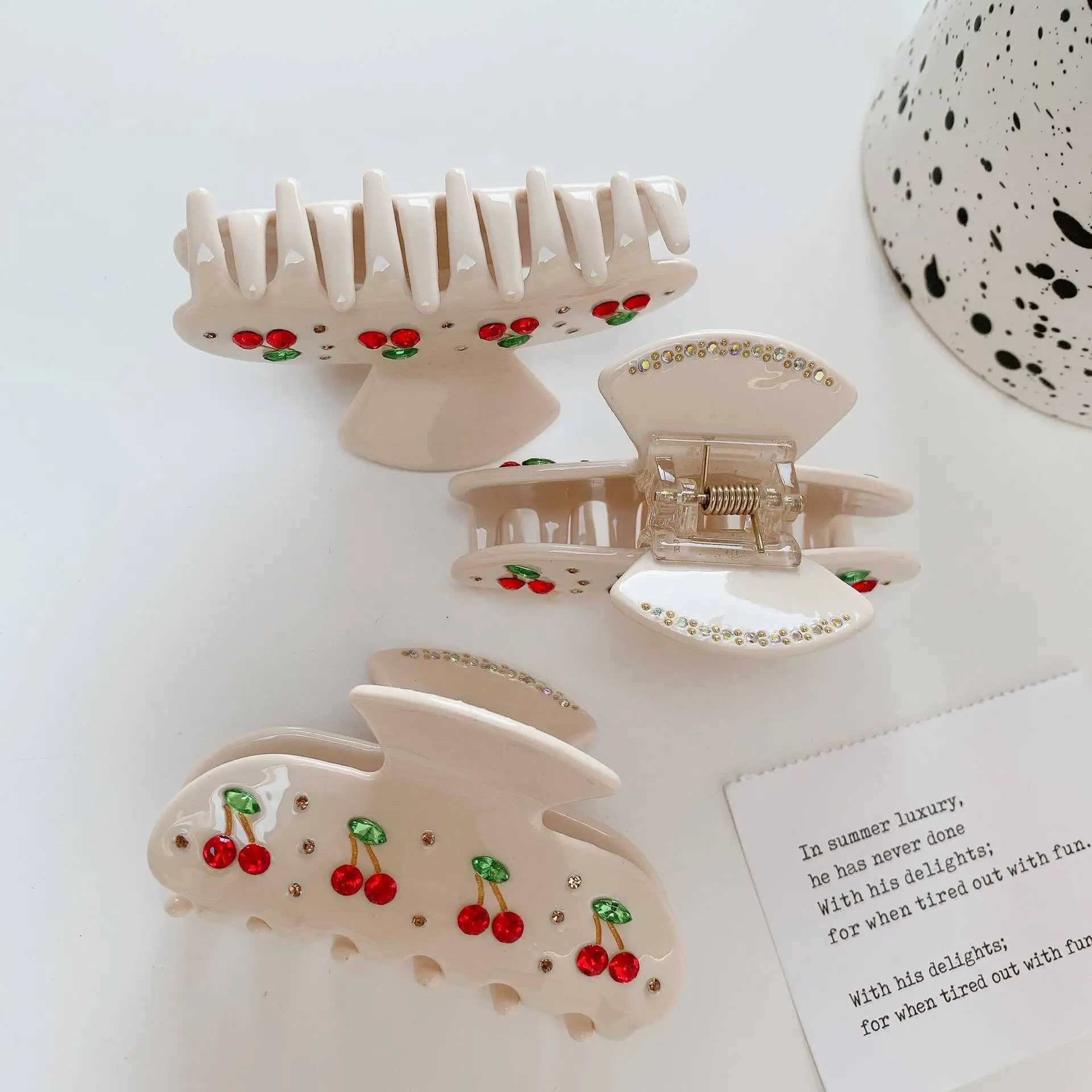 ute Cherry Pie Acetate Hair Clip Back of the Head Updo Claw Clip Nice Hair Accessories New Design Rhinestone Hair Ornament Y250707