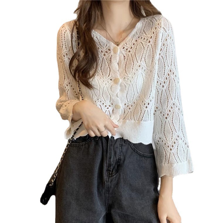 2025 Summer new women's T-shirt hollow knitted cardigan women's loose cover shirt short sleeved top new designer T-shirt