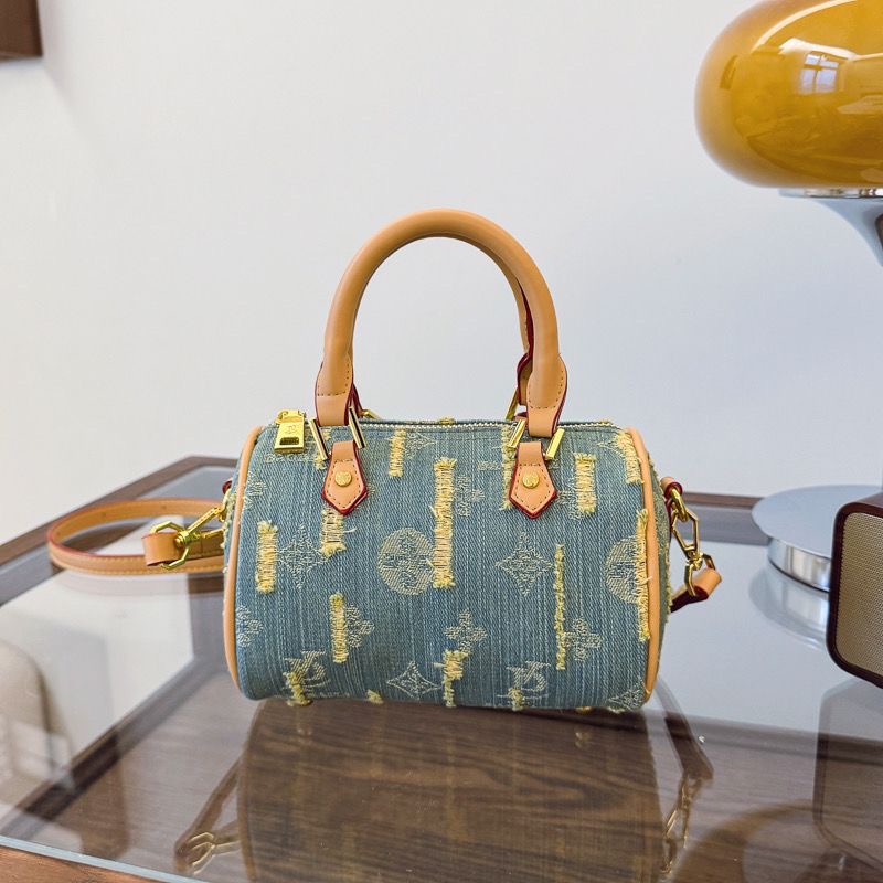 Designer Bag 2025 New Shell Bag High-Grade Printed Crossbody Bag Small bag Fashion Popular Female Crossbody Bag Wholesale