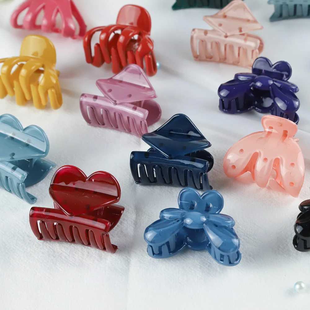 12Color/Card 4CM Acrylic Plastic Small Crab Hair Claw Clip for Women and Girls Cute Candy Mini Solid Barrette Clamp Hair Accessories Set Y250707