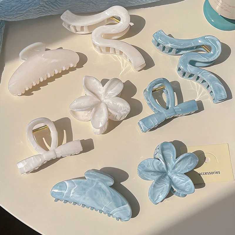 Korean Hawaiian Flower Crab Hair Clips Female Fashion Plastic Shark Hair Claw Hairpin Barrettes For Girls Beach Hair Accessories Y250707