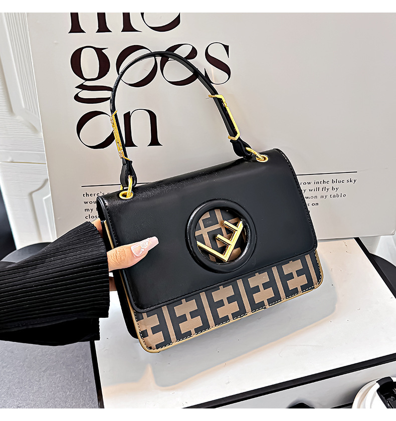 Designer 2025 New High-end Shoulder Crossbody Handbag Printed Fashion Personality French Small Square Women's Light Luxury Bag