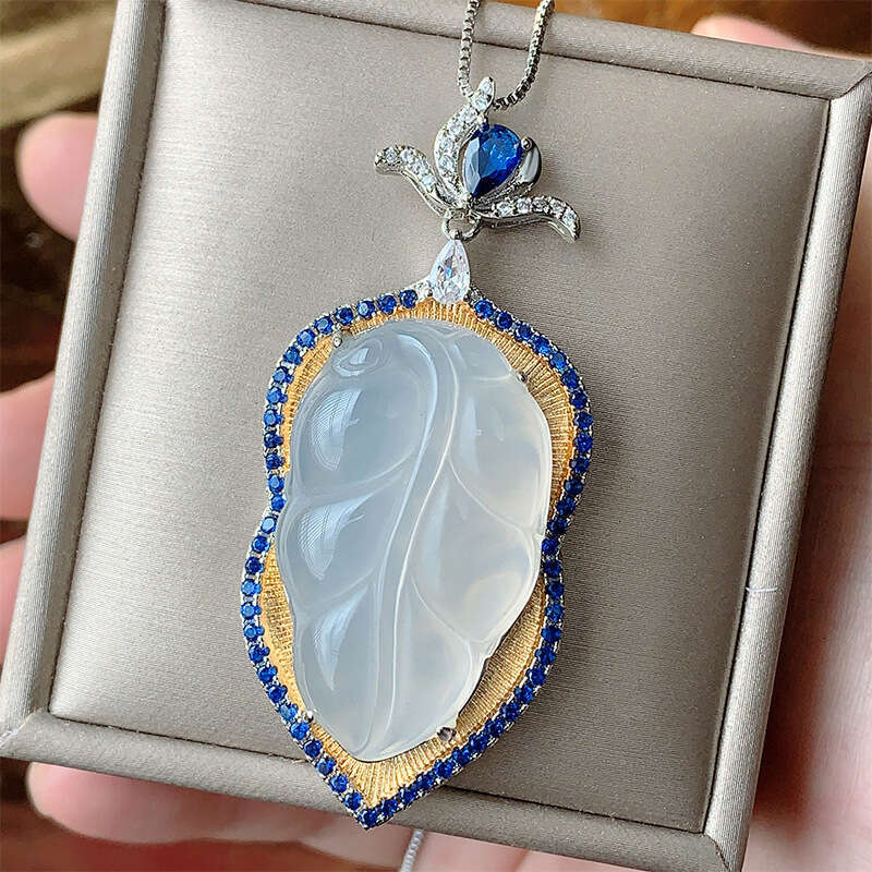 New Chinese Jewelry Fashion Light Imitation Green White Chalcedony National Style Leaf Necklace Royal Blue 462
