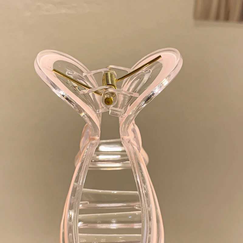 AISHG Crab Hair Clips for Women Shark Jelly Clear Claw Clips Scissors Shape Clamp Barrette Hairpin Girls Hair Accessories Z250707