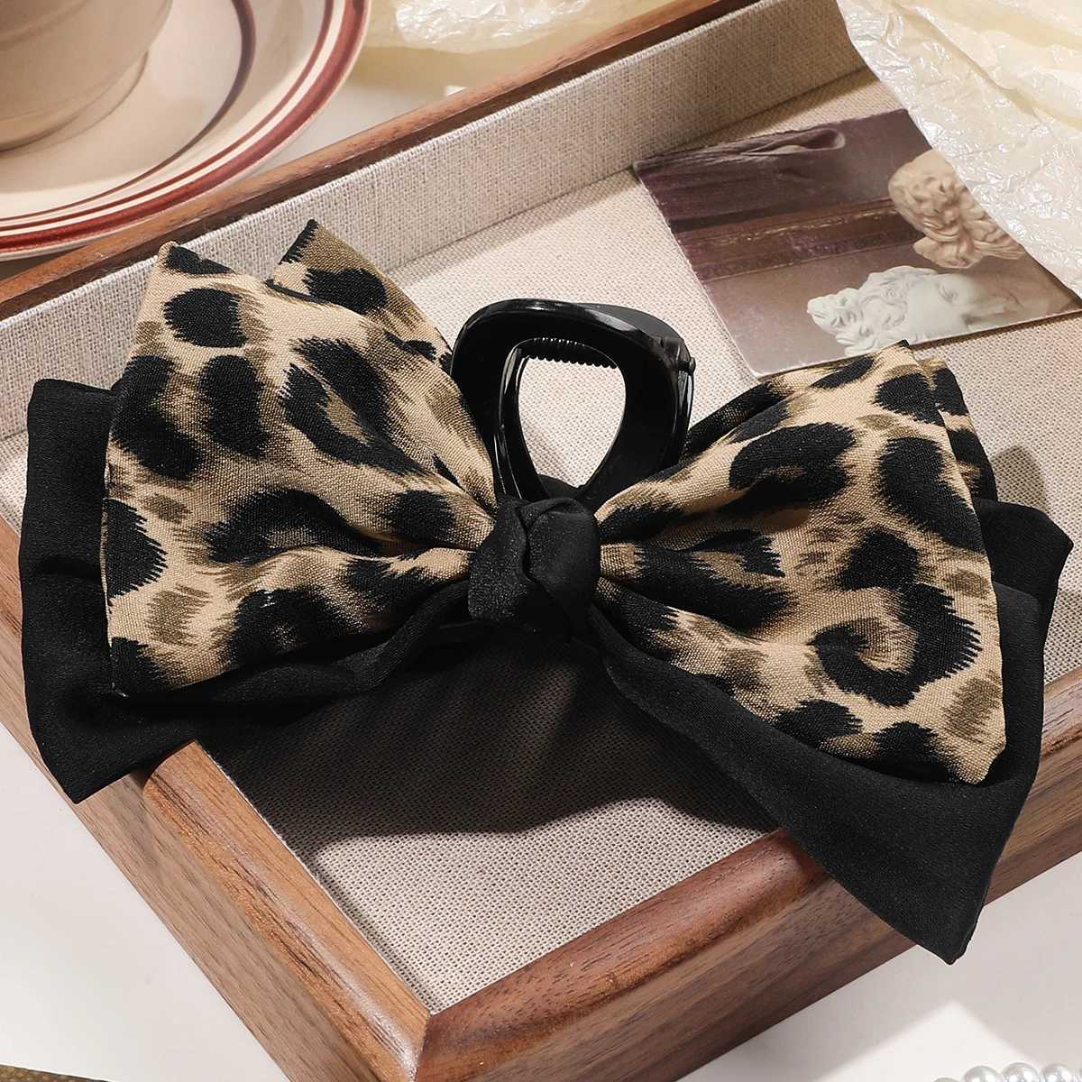 1Pcs Large Claw Clip Hair BowLarge Size Fabric RibbonClaw Jaw Clamps Clips Accessories for Women Girls Thick or Fine Hair Z250707