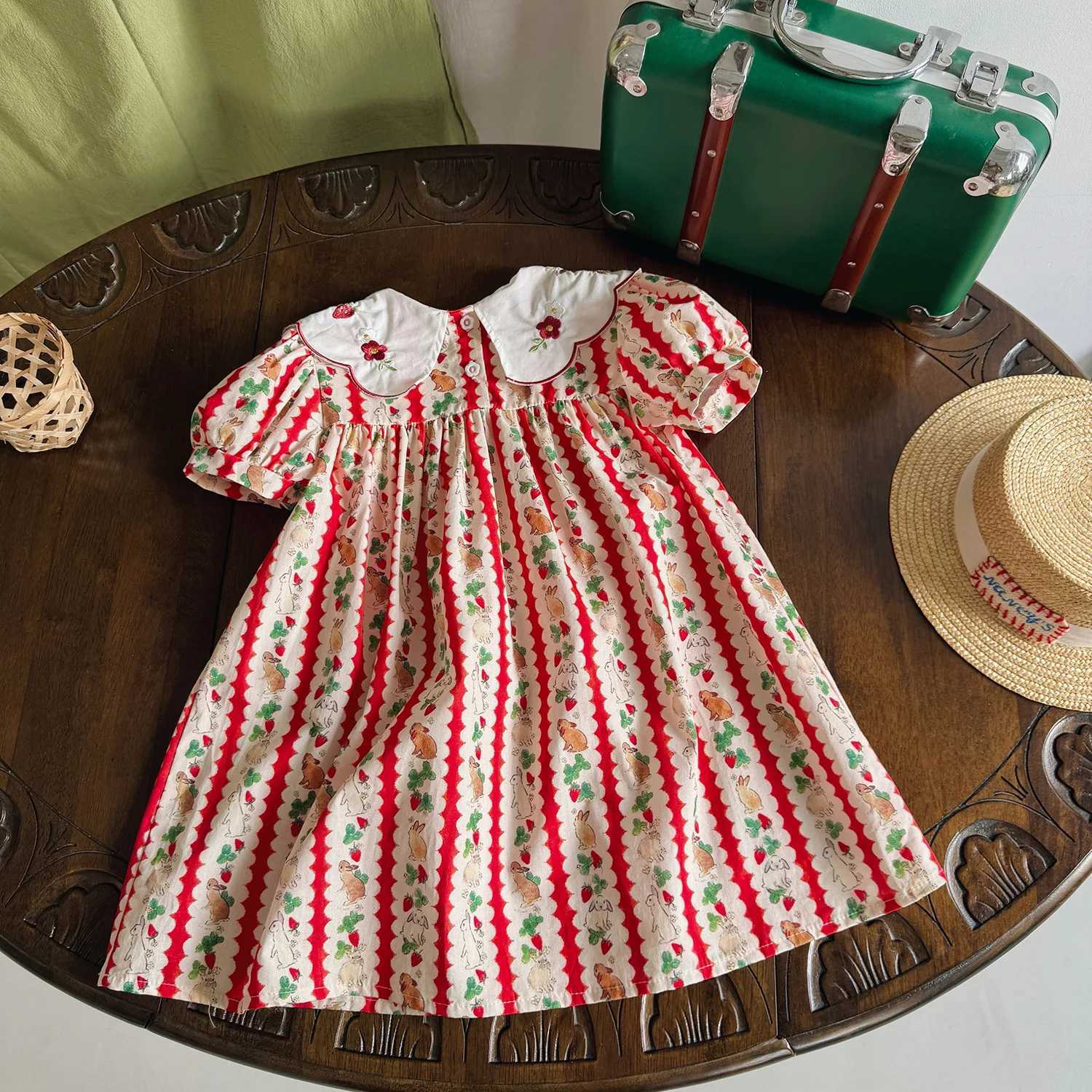 2025 Summer New Flower Collar Rabbit Embroidered Girls Dress with Bubble Sleeves Sweet Childrens Princess Skirt Korean Edition R250707