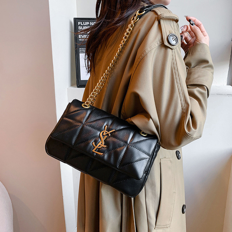 Designer 2025 New Elegant Chanel Style Fashion Chain Quilted Stylish Versatile Shoulder Underarm Crossbody Small Square Light Luxury Women's Bag