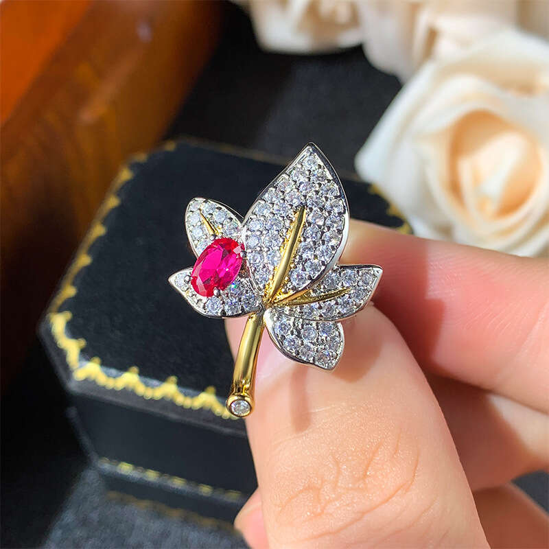 New Jewelry Set Decorative Maple Leaf Design Earrings S Sier Needle Necklace Ring Fashion Commuter Women's Style C39