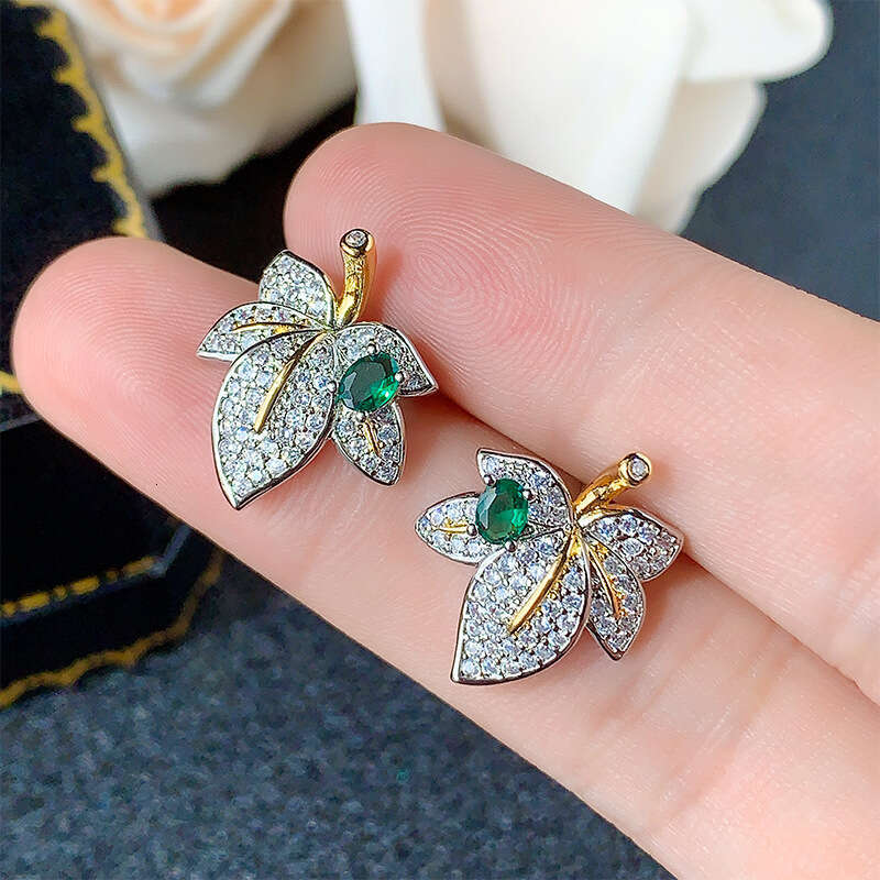 Autumn Winter New Jewelry Set Decorations Maple Leaf Shape Earrings Necklace Ring Fashion Light Emerald Women's Wholesale B44
